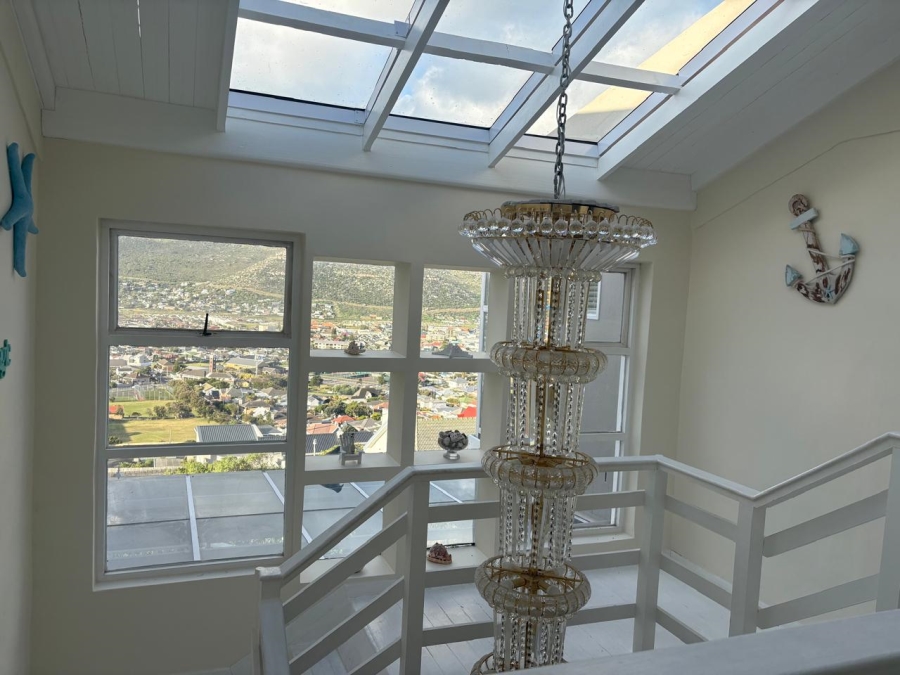 To Let 1 Bedroom Property for Rent in Fish Hoek Western Cape